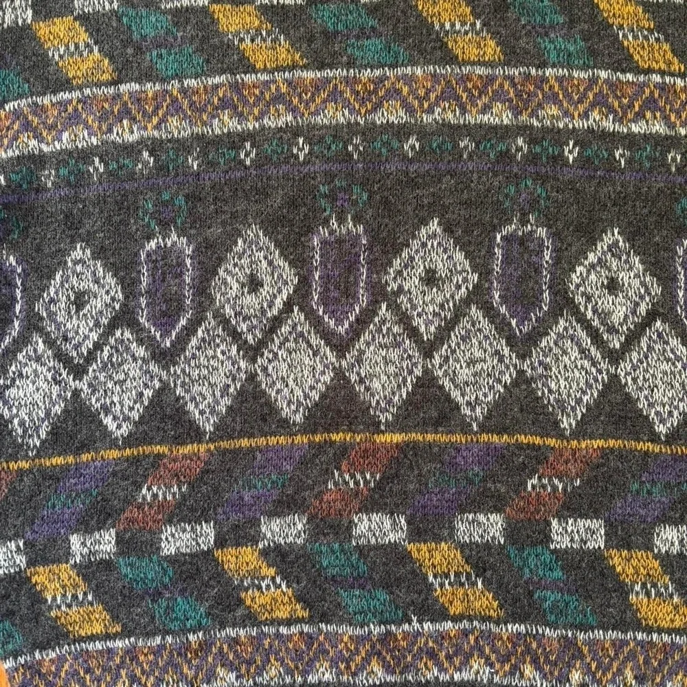 Vintage Ash Creek Grey and multi-coloured vintage 90s wool sweater Medium.